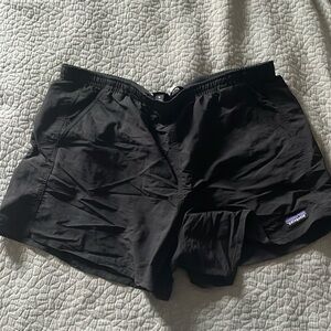 Patagonia Baggies shorts 5” like new